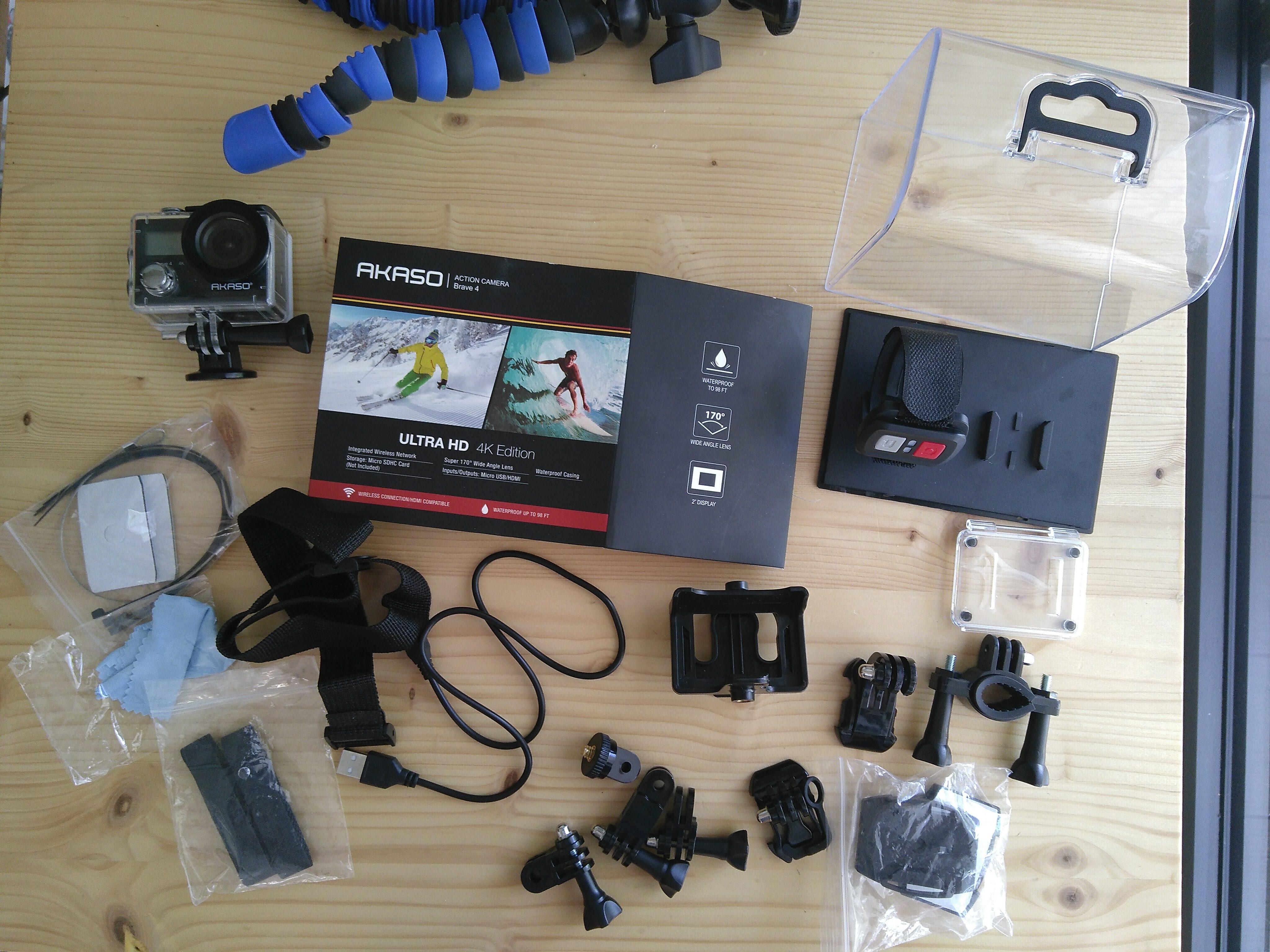 Navitech 18 in 1 Kit dAccessoires pour Caméras dAction pour le AKASO Brave 4 4K 20MP Wifi Action Camera 
